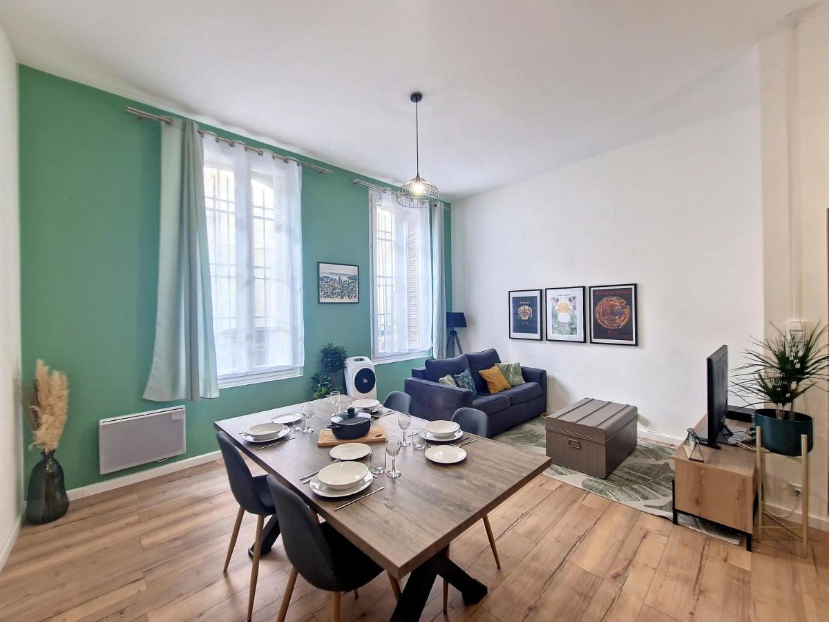 Nimes: Appartement L'Auguste Centre-Ville. Extérieur photo